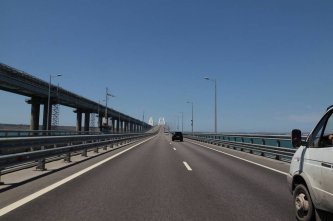 Зафиксировано рекордное превышение скорости на Крымском мосту на BMW
